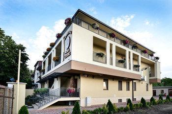 Pensiunea Nora Prestige Clasic Affittacamere 3*