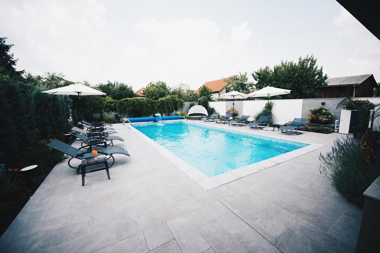 Pensiunea Nora Prestige Clasic Affittacamere 3*